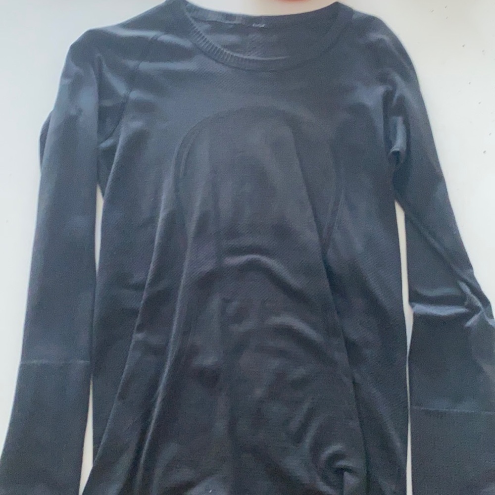Swift let tech long sleeve black size 6